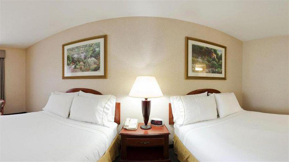 Keene Elm City Hotel, Ascend Hotel Collection Екстериор снимка