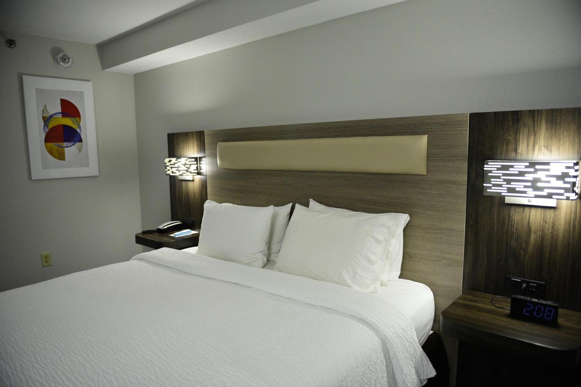 Keene Elm City Hotel, Ascend Hotel Collection Екстериор снимка