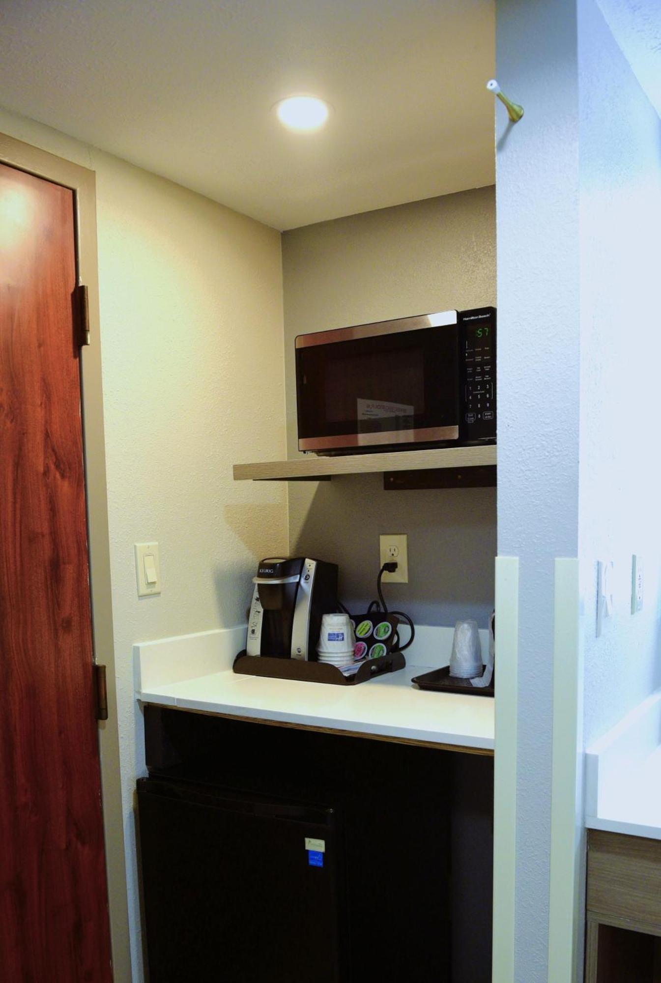 Keene Elm City Hotel, Ascend Hotel Collection Екстериор снимка