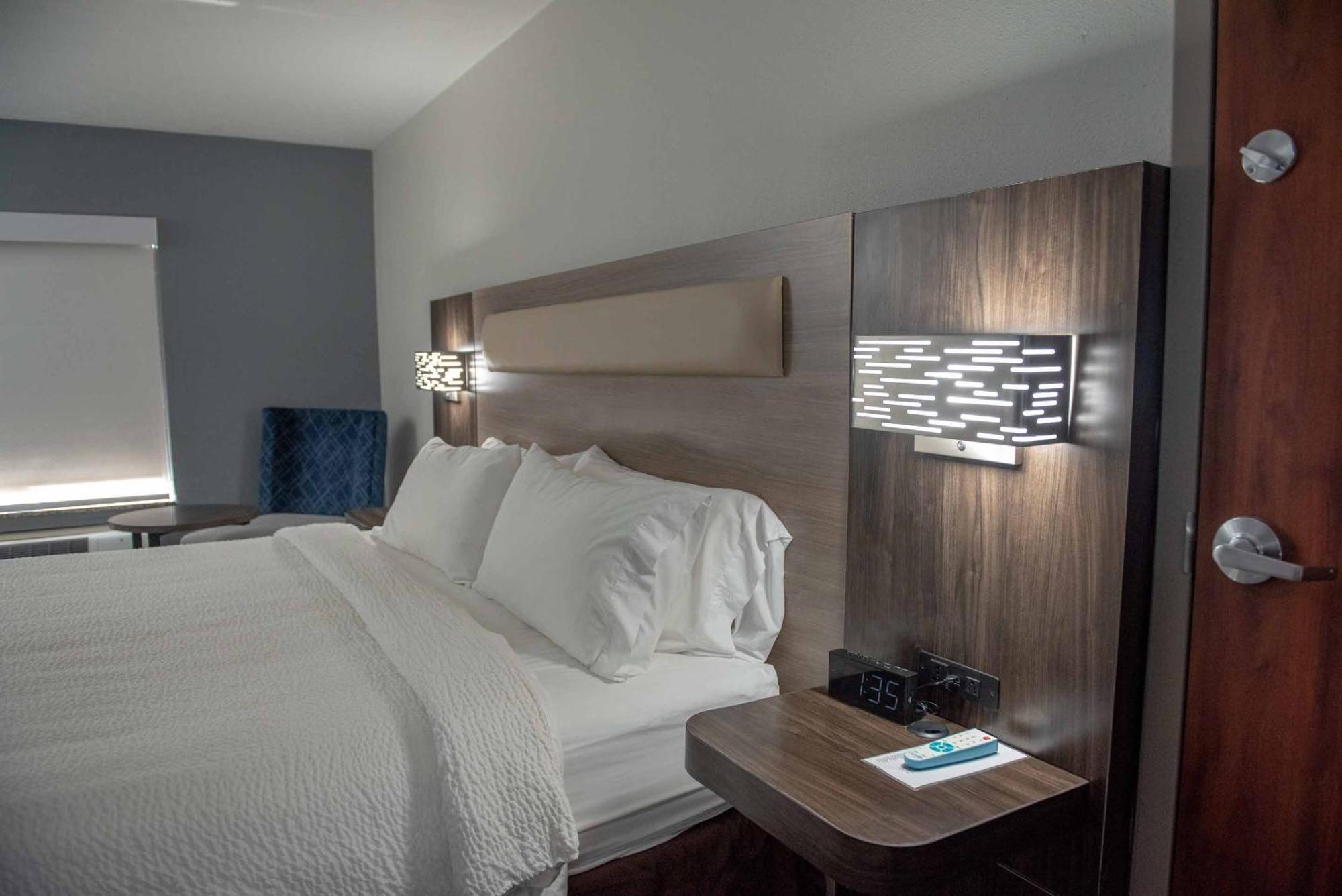Keene Elm City Hotel, Ascend Hotel Collection Екстериор снимка