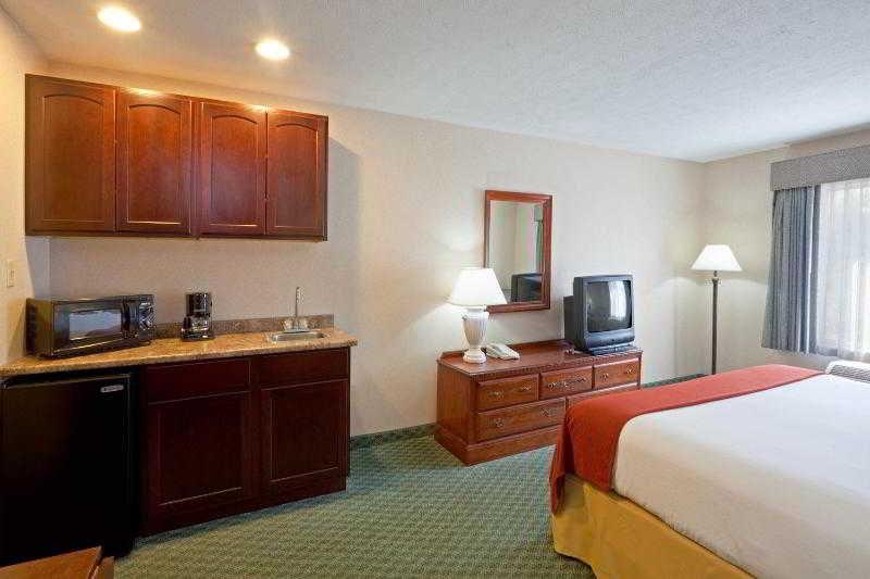 Keene Elm City Hotel, Ascend Hotel Collection Екстериор снимка
